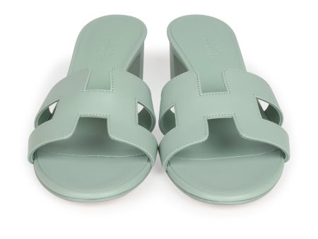 Hermes Oasis Sandal Vert D eau Calfskin 37 EU Sale