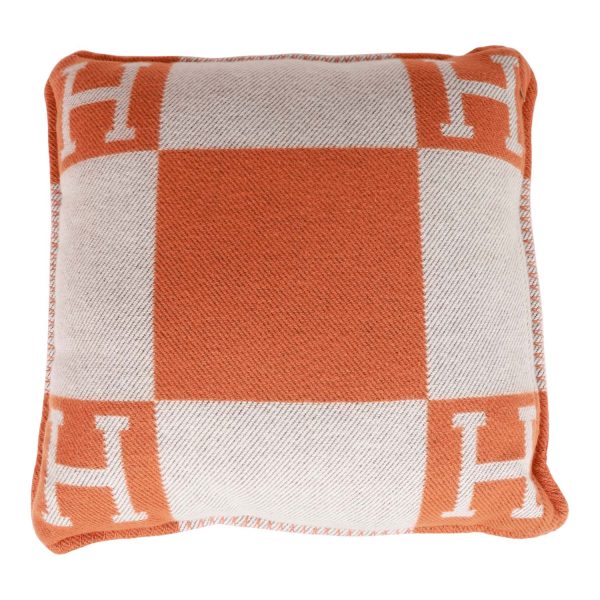 Hermes  Avalon  Ecru and Potiron Signature H Cushion PM Sale